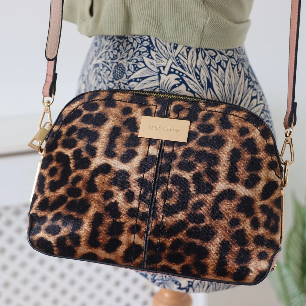 NWOT - River Island Leopard Print Cross Body Kettle Bag - Picture 5 of 10